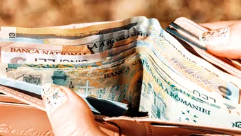 Când intră pensiile, şomajul şi alocaţiile pe card, în iunie 2025? Anunţul a fost făcut chiar de ministrul Muncii
