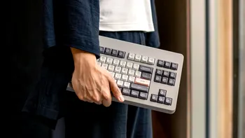 Cea mai scumpă tastatură din lume: Lux, obsesie și 3.600 de dolari pentru perfecțiune