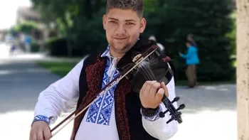 Cine era tânărul de 18 ani care a murit lovit de fulger chiar în casă? Artistul îndrăgit cânta în momentul tragediei