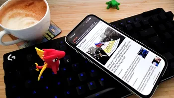 Atenție la ce ai pe telefon: sute de aplicații periculoase încă rulează, deși au fost șterse din Google Play