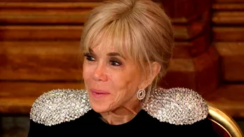 Brigitte Macron a intentat proces, după zvonurile apărute în presă în ultima perioadă. Prima Doamnă a Franţei este deranjată de afirmaţiile unei americance la adresa sa