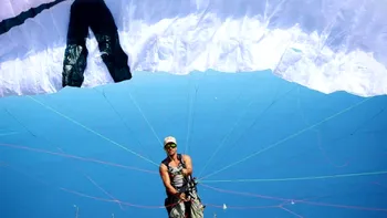 Ce a surprins camera video de pe piciorul lui Felix Baumgartner. Ancheta morții sale devine tot mai complexă
