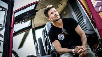 Ce semnifică statueta misterioasă de la priveghiul lui Felix Baumgartner. Simbolul care a stârnit întrebări