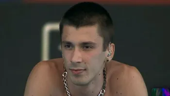 Cojo, manifest împotriva violenței asupra femeilor pe scena „Beach, Please!”. Mesaj puternic pentru bărbați: „Dă-i curaj să ceară ajutor”