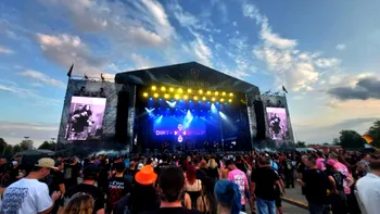 Cum a fost la prima ediție Odyssea Rock Fusion. O părere onestă despre cel mai nou festival rock de la malul mării și de ce ar trebui să existe cel puțin partea a doua