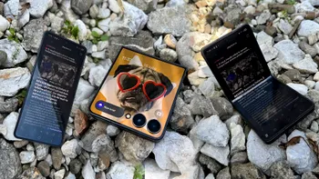 REVIEW Samsung Galaxy Z Flip7 - povestea telefonului cu clapetă la maturitate. Pliabilul care face valuri cu inteligență artificială, dar îl cumperi pentru design, foto, chiar și gaming