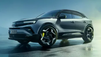 Opel ia fața BMW, Mercedes și Audi cu un SUV electric de top. Noul Mokka GSE are 278 de cai putere