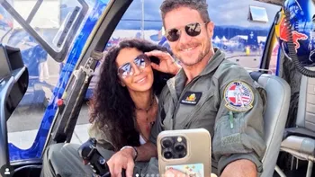 Obiectele puse de Mihaela Rădulescu la căpătâiul lui Felix Baumgartner. A vrut ca lumea să nu uite curajul paraşutistului. Cine nu a venit la priveghi