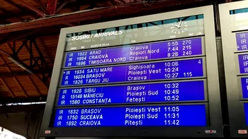 Probleme în Gara de Nord din București. Panoul de informare sosiri - plecări al trenurilor s-a defectat, nu mai merg nici camerele de luat vederi