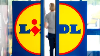 Un bărbat a dat în judecată Lidl pentru suma colosală de 75.000 de euro. Totul a pornit de la o sticlă de vin de pe raft
