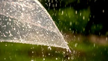 Urmează o răcire a vremii. Canicula se termină brusc. Când se întorc ploile în România. Ce anunță meteorologii