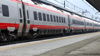 VIDEO Un tren cu turiști români a luat foc în Italia. Pasageră: „Spargeam geamurile ca să ieșim”