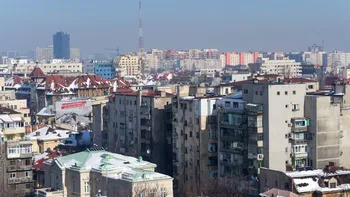 Diferenţa dintre blocurile din Bucureşti cu bulina roşie şi cele cu semnul 