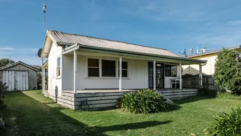 Interzis în curte când este caniculă. Gesturile banale care îţi aduc amenzi de mii de lei chiar dacă este proprietatea ta