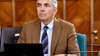 Salariul directorului RAAPPS l-a lăsat fără cuvinte pe vicepremierul Anastasiu. Cum se scuză Marius Grăjdean: 