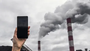 Adevărul toxic din spatele telefoanelor schimbate prea des