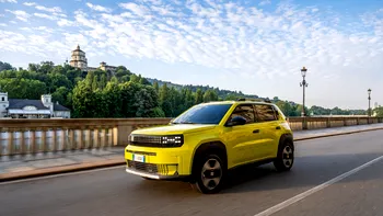 Fiat integrează pentru prima dată în industrie materiale reciclate din ambalaje de băuturi. Ce știm despre Grande Panda, mașina ecologică nu numai cu numele
