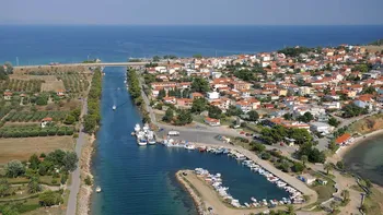 Cât te costă o vacanță de 5 nopți în Halkidiki pentru o familie cu 1-2 copii, la final de august 2025. Bugetul pentru drum, cazare și mese