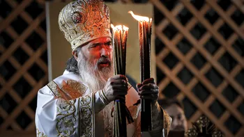 Un fost preot recunoaşte că i-a dat mită lui ÎPS Teodosie pentru a-l hirotonisi: „Lucrasem prin Anglia și strânsesem ceva cașcaval. Nu a fost mulţumit”