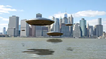 Apariție misterioasă deasupra orașului New York. Unii cred că ar fi vorba despre OZN-uri