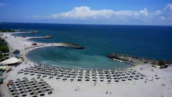 Cum fac românii economie la vacanțe în 2025, se vede clar. Plajele sunt pustii în timpul săptămânii