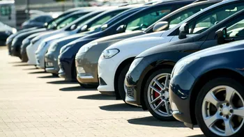 Reguli noi pentru înmatricularea mașinilor în România. Ce trebuie să faci ca să primești plăcuțele auto