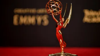 Serialele care „fac legea” la Premiile Emmy 2025. Cine are șanse reale să plece acasă cu un trofeu