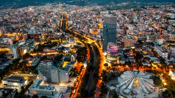 Tirana vrea să devină New York-ul din Balcani: visul îndrăzneț al Albaniei prinde contur