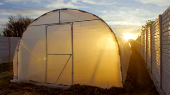 Ai voie să ridici un solar fără autorizaţie de construcţie? Legea de care mulţi români încă nu ştiu