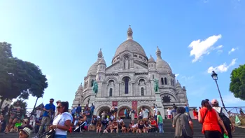 Ce este abuzul turistic, fenomenul care a dus la proteste în marile orașe europene. Ai crede că vizita ta este o sursă de bani, dar de fapt sărăcești localnicii