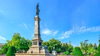 Orașul luat cu asalt de români după ce s-a mărit TVA-ul. Carburanții și alimentele sunt mult mai ieftine