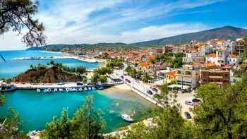 Românii şi-au însuşit o insulă din Grecia. 