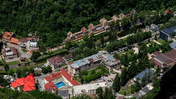 Stațiunea Băile Herculane, cândva perla Europei, a ajuns în paragină. O echipă de arhitecți tineri vrea să-i redea strălucirea de altădată