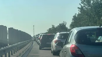 Trafic blocat pe Autostrada Soarelui, sensul de mers spre Constanța. 7 mașini au fost implicate într-un carambol