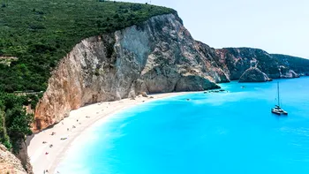 Turistă dispărută, în Grecia. Femeia a fost ultima oară văzută pe şezlong, alături de soţ. Bărbatul dormea şi nu ştie ce s-a întâmplat