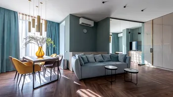 Un designer de interior la IKEA dezvăluie trucul pentru a-ți menține camerele ordonate. Nu doar mobilierul contează, ci şi decoraţiunile