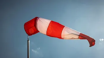 Este cod galben de vânt, în România. Harta zonelor afectate de rafale care ajung la 80 de km/h. Când se încălzeşte iar vremea