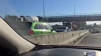 Momentul în care un șofer român este prins mergând pe contrasens, pe autostradă. Ce au descoperit politștii despre bărbatul de la volan