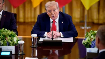 Donald Trump a uitat că are microfonul deschis și a făcut o mărturisire neașteptată despre Putin: „Vrea să facă asta pentru mine”