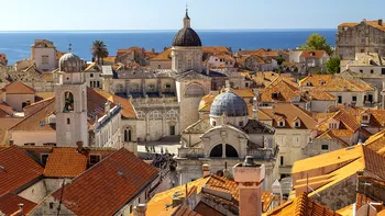 Cel mai sigur oraş din Europa a fost dezvăluit. Este o perlă a Adriaticii, iar centrul vechi este o minunăţie. Foto