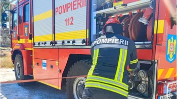 Explozie puternică într-un apartament din Cernavodă. Zeci de locatari au fugit din imobil speriați