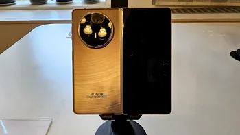 HONOR Magic V5, cel mai subțire smartphone pliabil din lume, a ajuns oficial în România