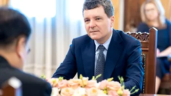 Nicușor Dan, prima apariție în România după vacanța în Republica Moldova. Președintele s-a întâlnit cu salvamontiștii