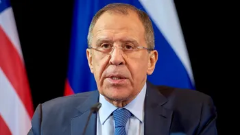 Summit Putin-Trump. Serghei Lavrov a ajuns în Alaska purtând un pulover cu inscripţia URSS. Ce spun specialiştii despre acest gest