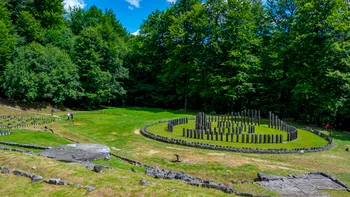 ”Colosseumul” de România şi-a redeschis porţile. Amfiteatrul din Sarmizegetusa a fost complet restaurat. Foto