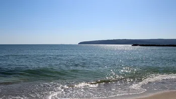 Veşti rele pentru românii de pe litoral. Se răcește apa mării, apare din nou fenomenul de „upwelling”