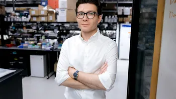 Neurologul român de la Stanford care a reușit să recreeze țesut și circuite neuronale umane în laborator