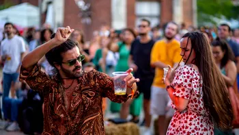 Balkanik Festival 2025 transformă Bucureștiul într-un muzeu viu de muzică, meșteșug și artă. Ce poți face la festival