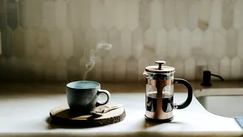 De ce să nu bei o cafea foarte fierbinte, la restaurant sau cafenea? Avertismentul specialiştilor