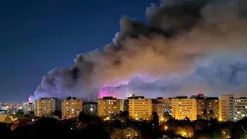 După incendiul de la Antrefrig, terenul intră într-o transformare care pune pe oricine pe gânduri. Se construieşte cu totul altceva acolo